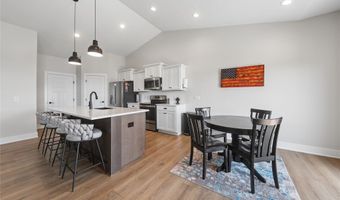 2813 NW Boulder Point Pl, Ankeny, IA 50023