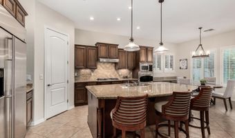 4390 S WHITE Dr, Chandler, AZ 85249