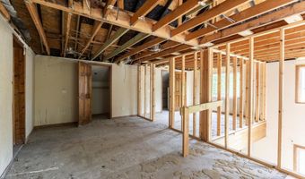 355 N 8th St, Arlington, NE 68002