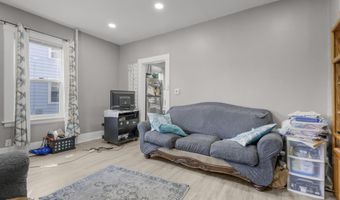 15 New Ln, Cromwell, CT 06416