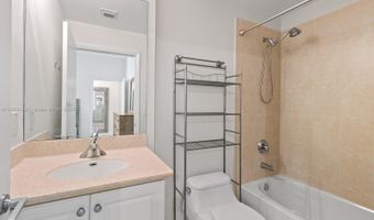 3340 NE 190th St 405, Aventura, FL 33180