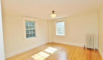 840 Broadway, Bangor, ME 04401