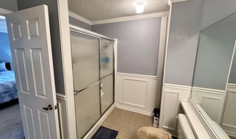 21 Dogwood Dr, Barnegat, NJ 08005