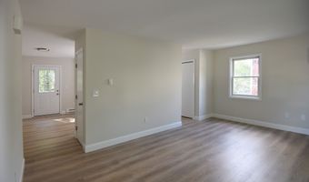 89 Knollwood Dr 89, Bethel, CT 06801