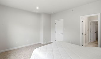 5 Pelham Ln, Bayville, NJ 08721
