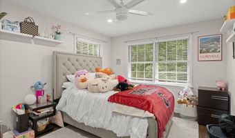6709 PEMBERTON St, Bethesda, MD 20817