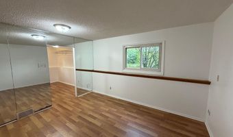 404 Cimarron Rd, Apple Valley, MN 55124