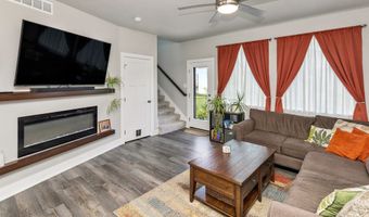616 NE Pearl Dr, Ankeny, IA 50021