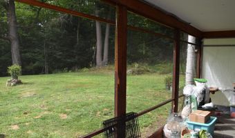 26 Woodland Dr, Barre, VT 05641