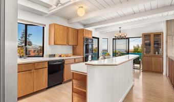 649 Bayview Dr, Aptos, CA 95003