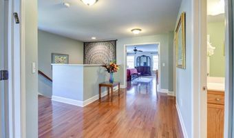 84 Andriana Ln, Albany, NY 12204