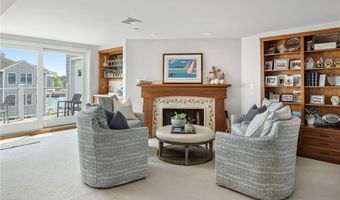 31 Coddington Wharf 24, Newport, RI 02840