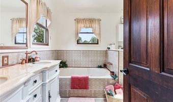 223 Horseshoe Dr, Adams Twp., PA 16046