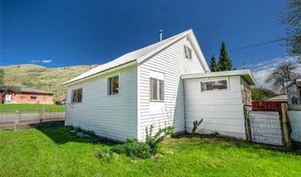 332 2nd Ave S, Belt, MT 59412