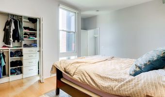 3800 LANGSTON Blvd 202, Arlington, VA 22207