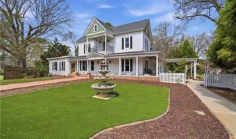 108 King St, Adairsville, GA 30103