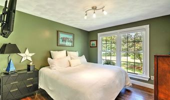138 Jenckes Hill Rd, Lincoln, RI 02865