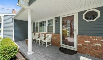 84 Lebrun Ave, Amityville, NY 11701