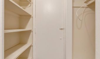 7758 DONNYBROOK Ct 101, Annandale, VA 22003