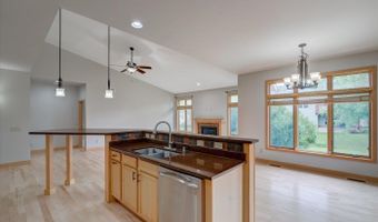 5205 Blazingstar Ln, Fitchburg, WI 53711