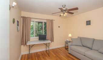 1795 Hideaway Ln, Ann Arbor, MI 48105
