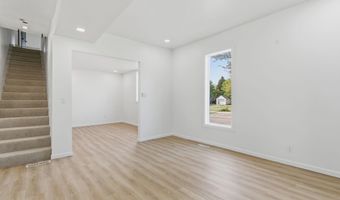 611 3rd St NW, Austin, MN 55912