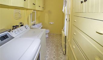 4 Atlantic St, Newport, RI 02840