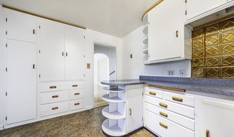 681 Liberty St, Ashland, OR 97520