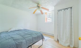 1260 N Lawrence Hollow Dr, Bloomfield, IN 47424