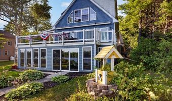 202 Bear Cove Rd, Baileyville, ME 04694