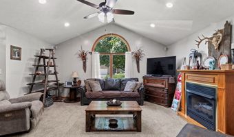 1135 Crystal Ct, Avon, IN 46123