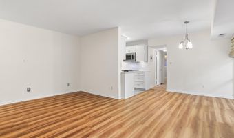4917 AMERICANA Dr T6, Annandale, VA 22003