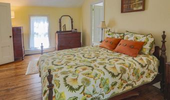 53 Congress St, Belfast, ME 04915