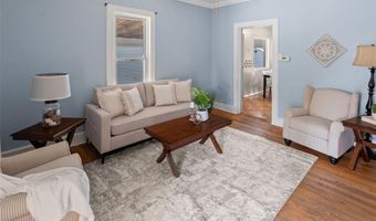 106 W Elm St, Alton, IL 62002