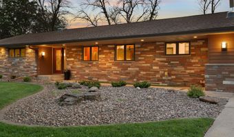 706 23rd St SW, Austin, MN 55912