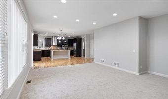 15365 Eagle Creek Way, Apple Valley, MN 55124