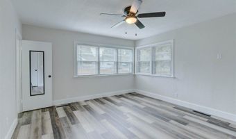 1701 E Chestnut Ave, Arkansas City, KS 67005
