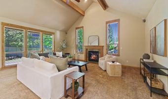 60826 Goldenwood Loop, Bend, OR 97702