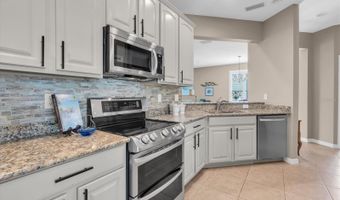 335 SENECA FALLS Dr, Apollo Beach, FL 33572