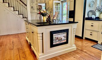 89 Chestnut Hill Rd, Amherst, NH 03031