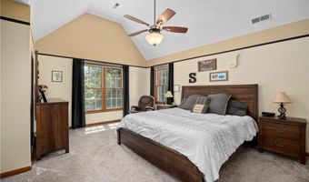 224 Sleepy Hollow Dr, Amherst, OH 44001