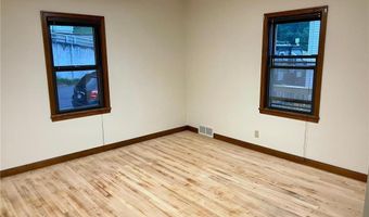 1004 S 2nd St, Alma, WI 54610