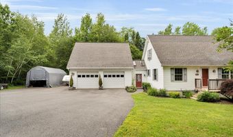 21 Bowling Green Ln, Belfast, ME 04915