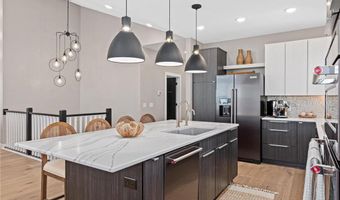 73 197th St, Alden, WI 54026