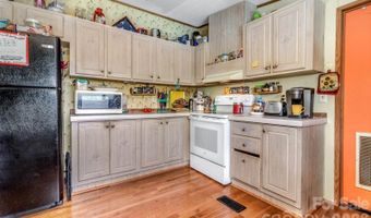 147 High Valley Estates Dr, Alexander, NC 28701
