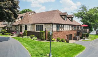 2213 SUNRISE Dr, Appleton, WI 54914