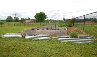 6608 Rice Rd, Baxter, TN 38544