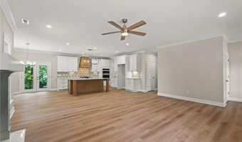 105 Kingsmill Ct, Advance, NC 27006