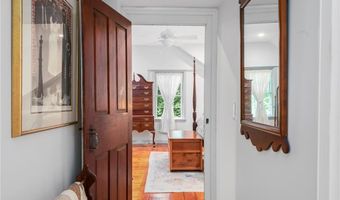 22 Brayton Rd, Smithfield, RI 02917
