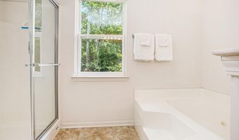 1446 Millbrook Trl, Ann Arbor, MI 48108